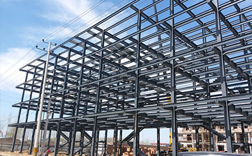 西宁雨棚主骨架钢结构铝板节点做法